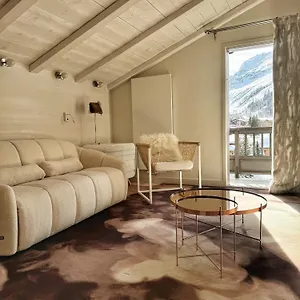 hotel-tsanteleina.hotels-rhonealpes.com/