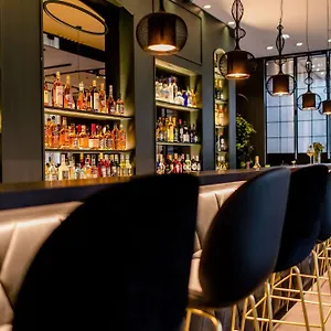 Otel One Paris-porte Doree, Paris