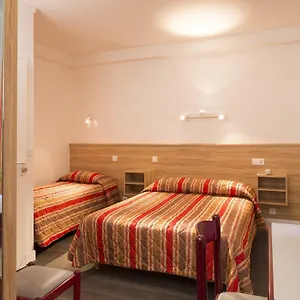 Apart Otel Family, Paris